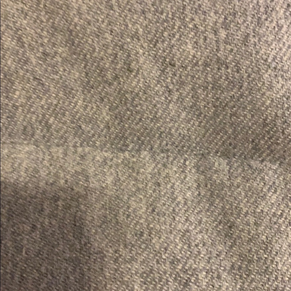 GAP gray sleeveless hooded fur vest size XS. - Picture 3 of 9